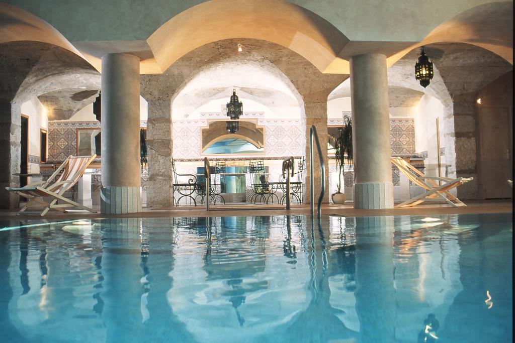 엑스레뱅 Aux Meubles Du Manoir 아파트 호텔 외부 사진