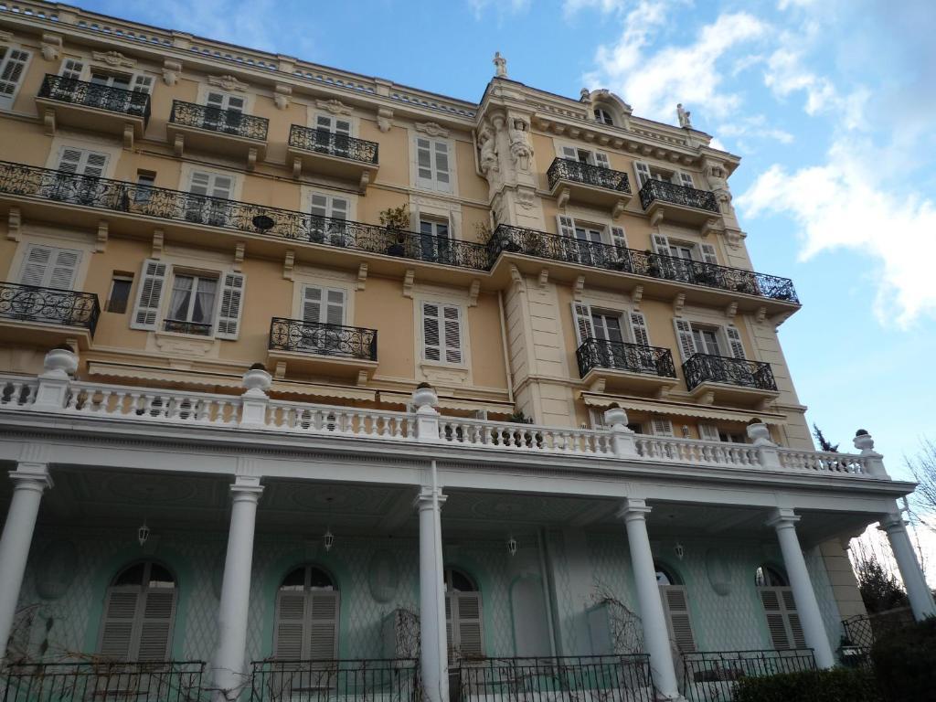 엑스레뱅 Aux Meubles Du Manoir 아파트 호텔 외부 사진