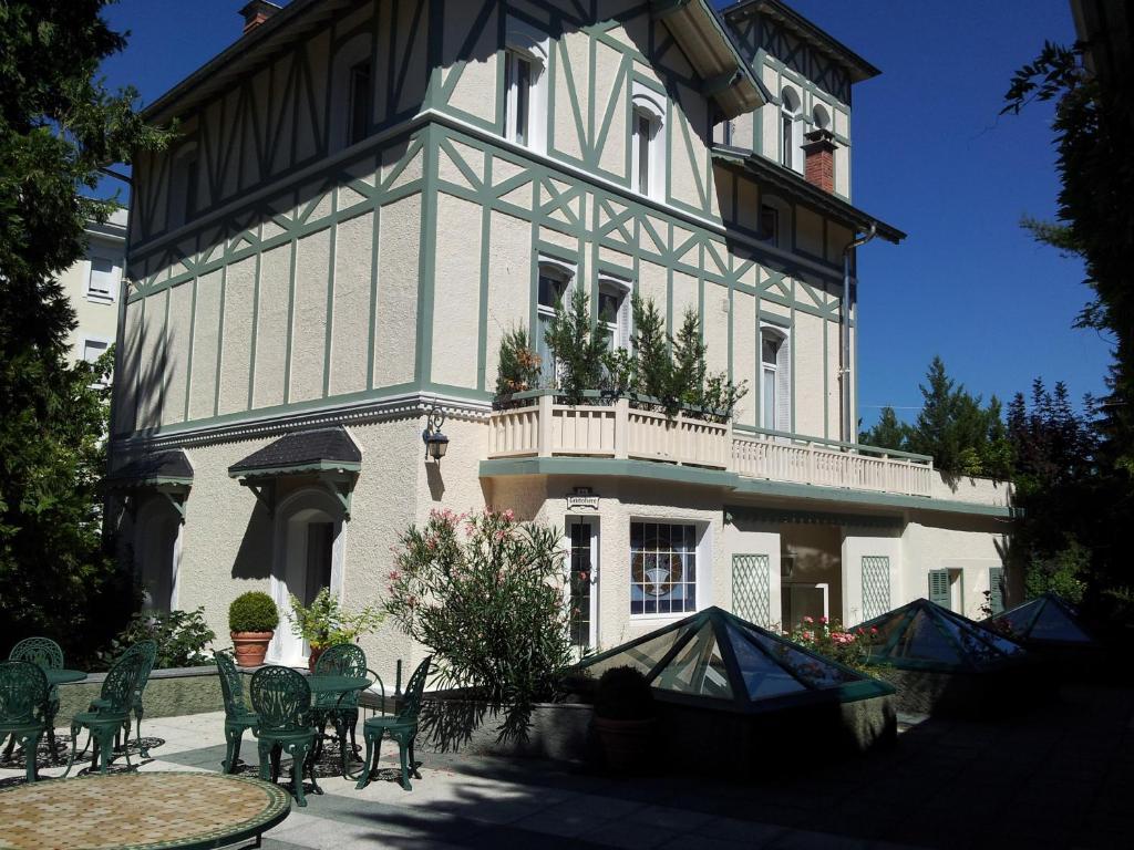 엑스레뱅 Aux Meubles Du Manoir 아파트 호텔 외부 사진