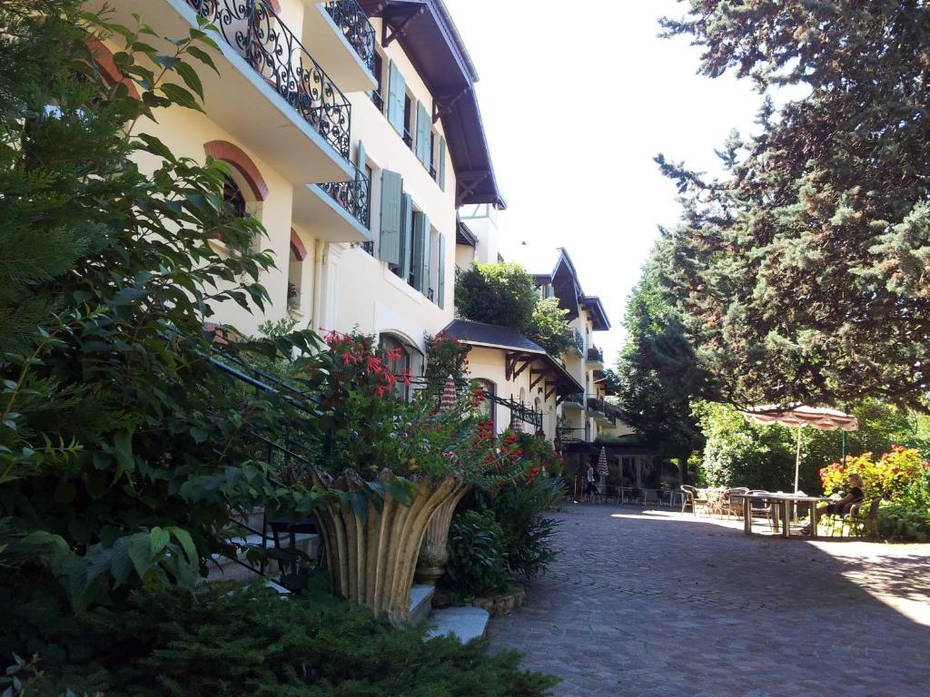 엑스레뱅 Aux Meubles Du Manoir 아파트 호텔 외부 사진