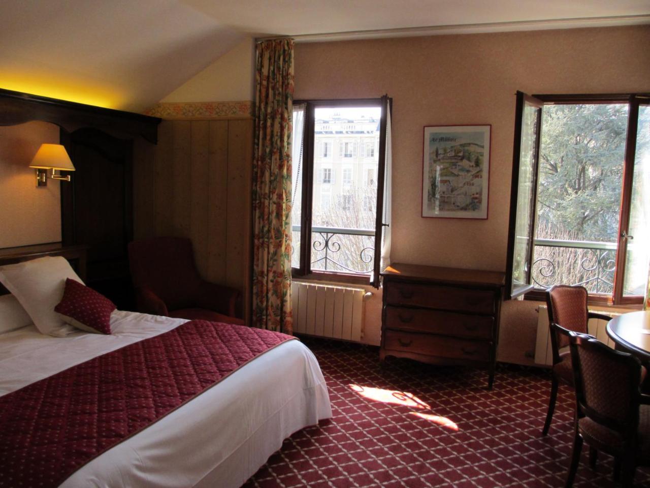엑스레뱅 Aux Meubles Du Manoir 아파트 호텔 외부 사진